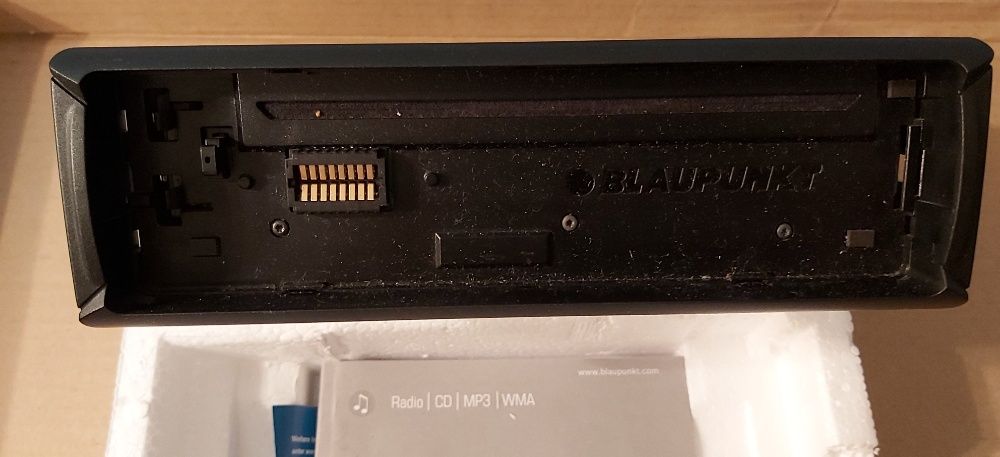Auto Rádio BLAUPUNKT Novo sem frente