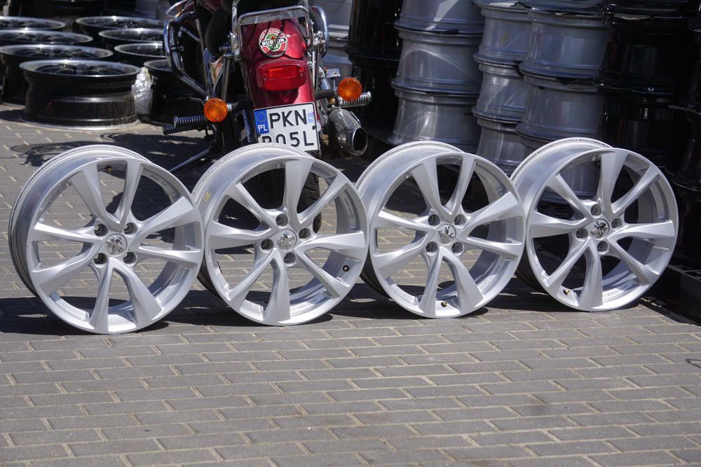 Alufelgi do Citroen Peugeot Opel 4x108 7Jx17 et32 cb65,1mm srebrne, w oryginale