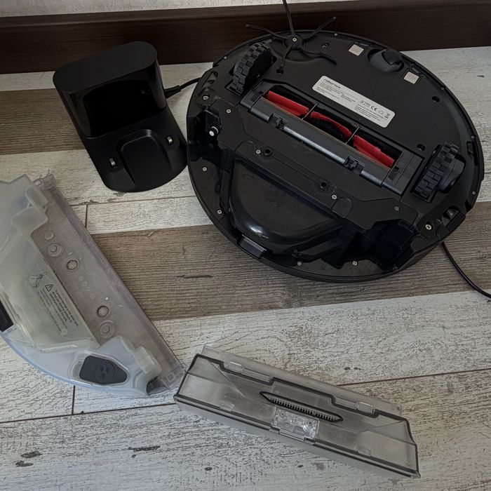 Робот пилосос Roborock S6 maxV на запчастини