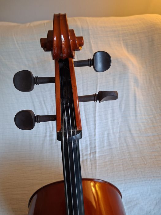 Violoncelo 1/2  ótimo para iniciação