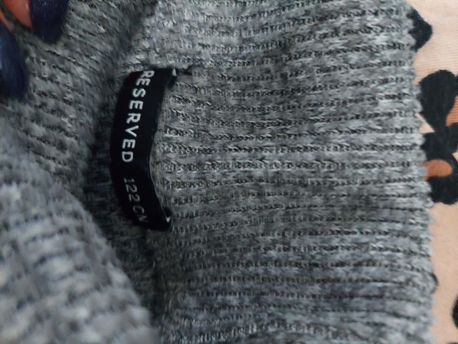Sprzedam komplet ubrań dziewczynka 122/128 h&m, smyk, reserved i inne.