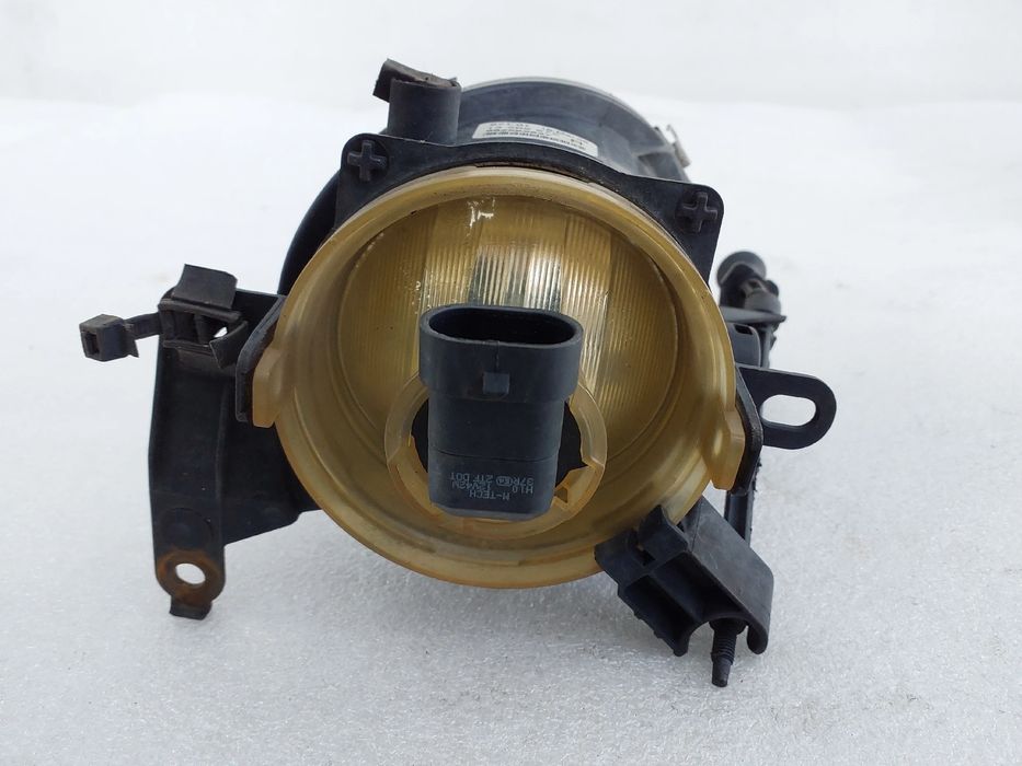Farol nevoeiro frente direito OPEL Corsa D