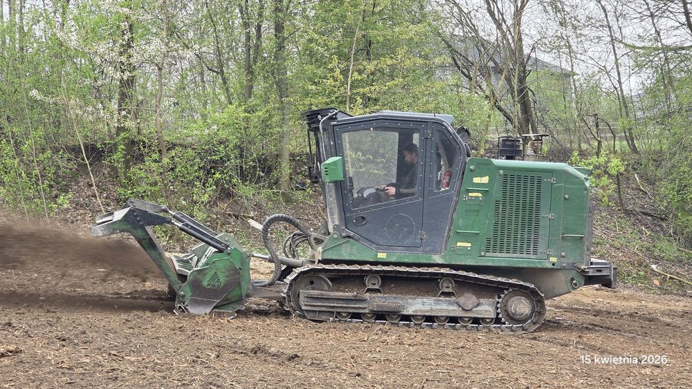 Wycinka zarośli krzaków karczowanie działek czyszczenie mulczer