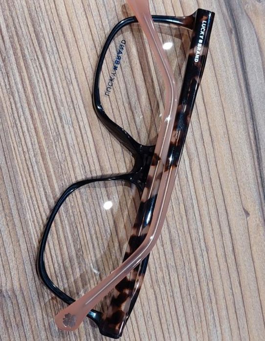 Жіночі оправи з черепаховим прінтом DVD 605 від Lucky Brand!