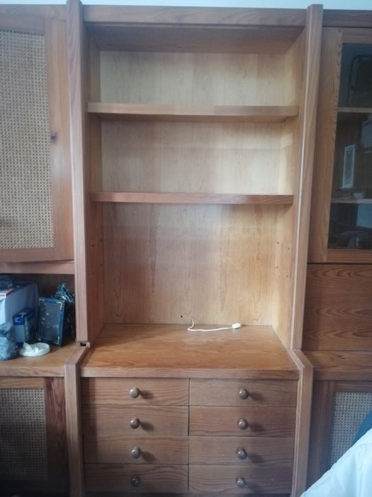 Móvel Pinho Maciço 3 mt vendo por unidade 60 eur