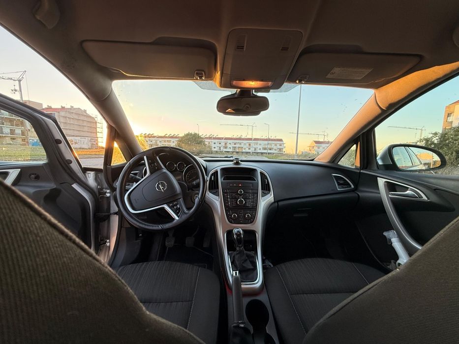 Opel Astra J 1.4 100cv de 2010