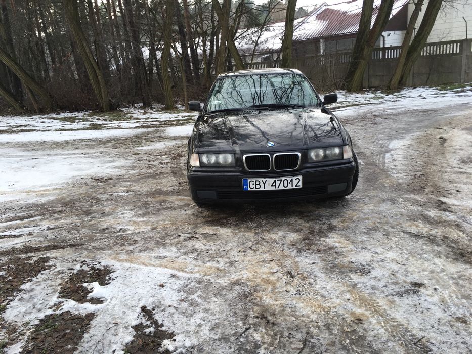 BMW e36 coupe 1.8 is automat