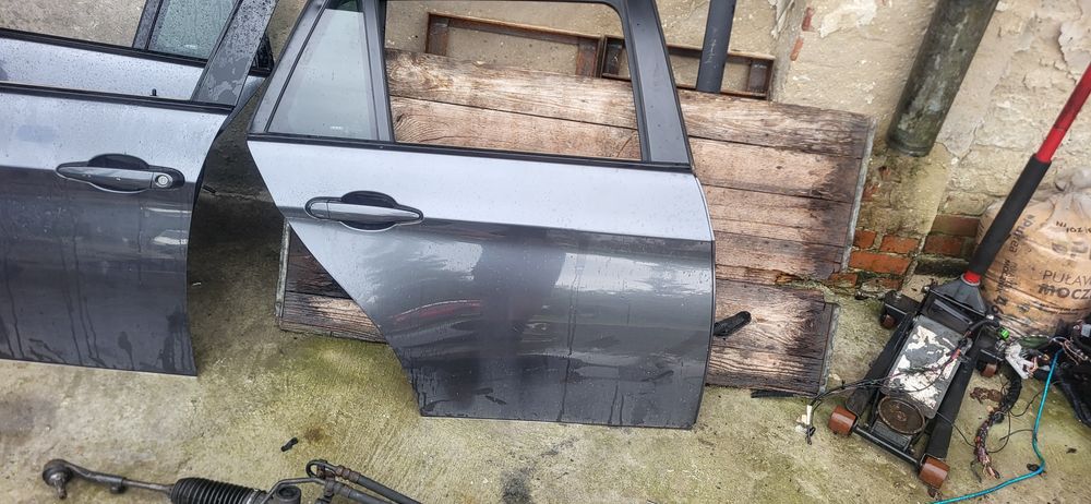 Maska BMW E 91  kolor  Sparkling grapphite A 22/7 Drzwi błotniki lampa