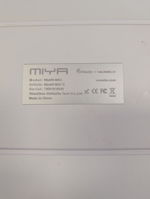 Ducky Miya Pro português Red