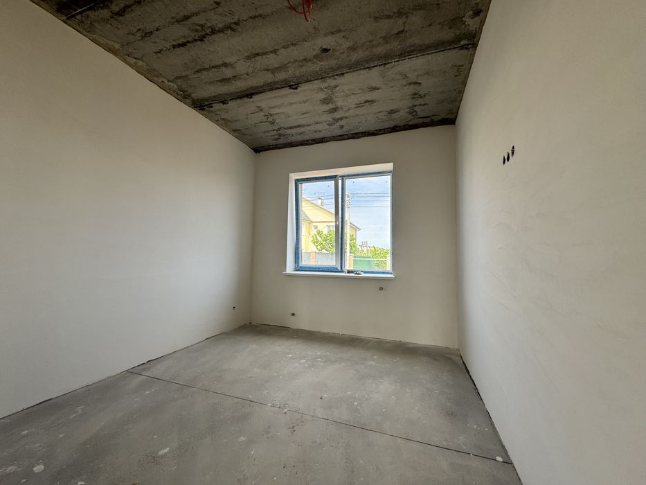 Продаж будинку в чудовій локаціі