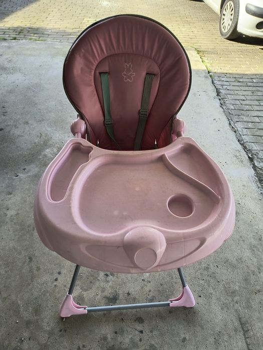 Cadeira de refeição de bebé