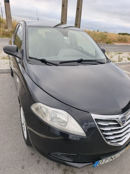 Lancia Ypsilon 2013 1.3 MultiJet Diesel —