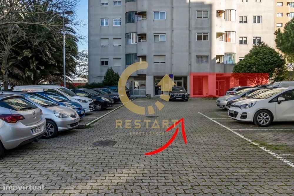 Loja em Santa Luzia - Porto