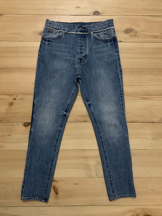 Armani Excenge Diesel Levi’s Tommy Hilfiger