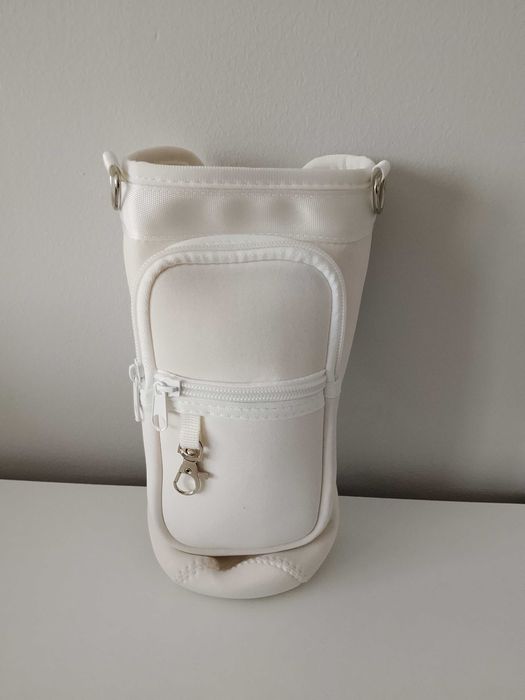 Kremowe etui torebka na kubek