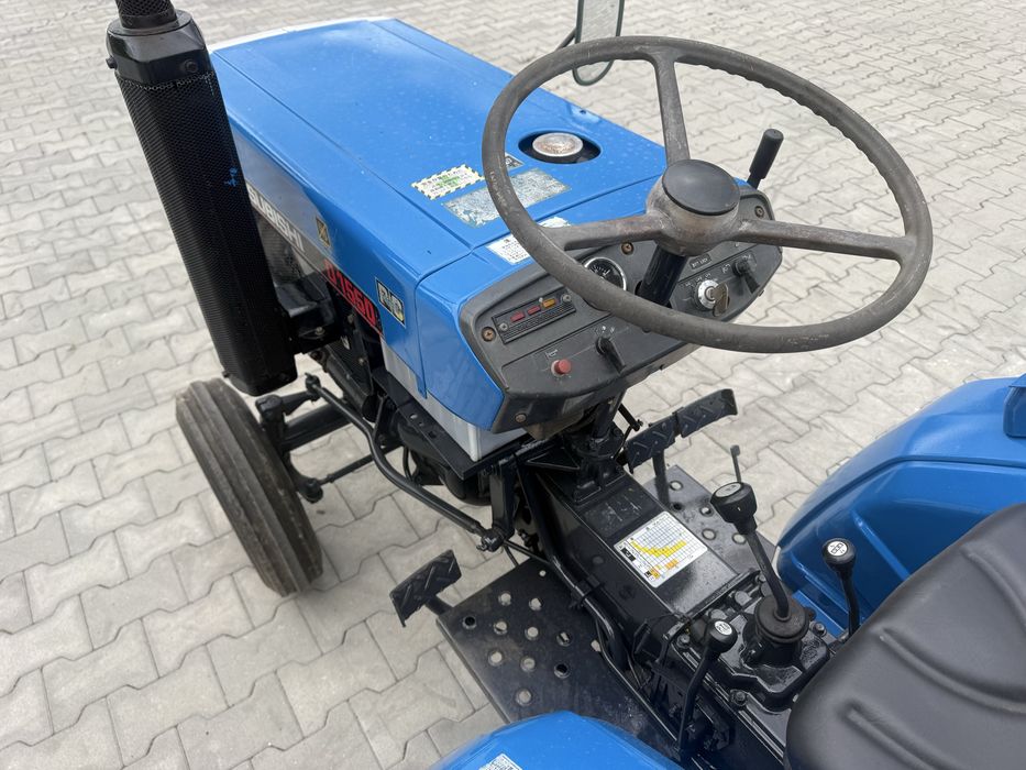 Японський трактор Mitsubishi D1550