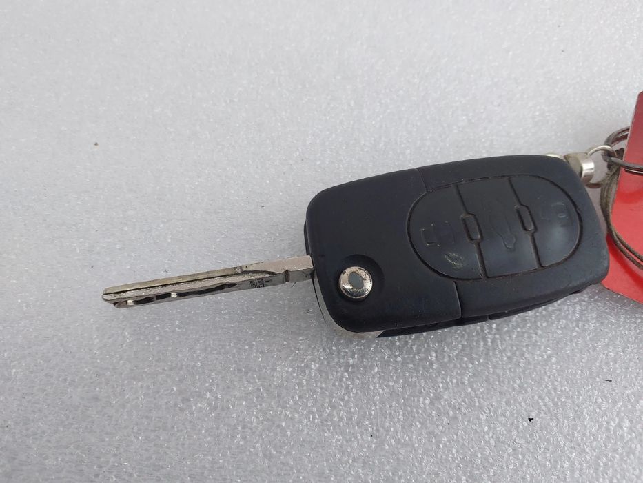 Canhão da ignição AUDI A4 Avant (8E5, B6)