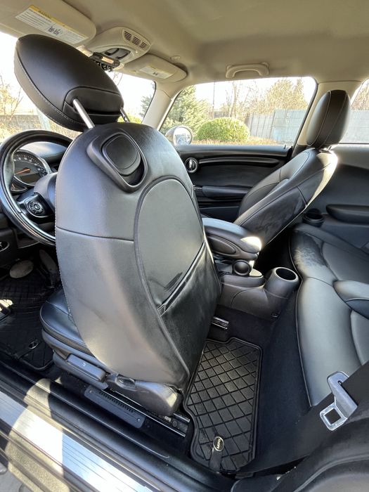 MINI Cooper Hardtop 2015 року(по штатам 2016р.)