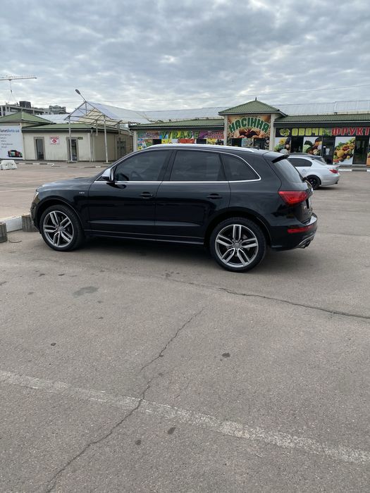 Авто Audi sq5  ( 354к.с.)