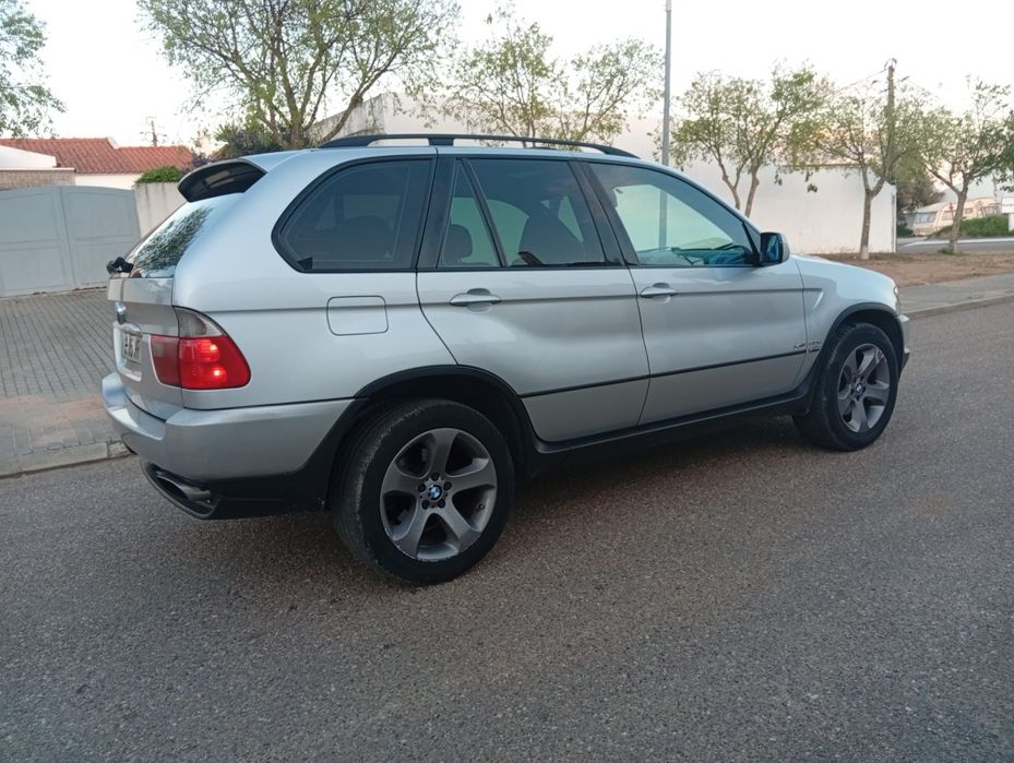 Vende-se BMW X5 3.0D E53 pack M nacional com 220mil quilómetros  ano 2004