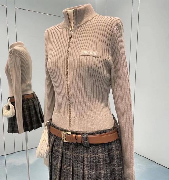 Miu miu кофта нова 36 розмір