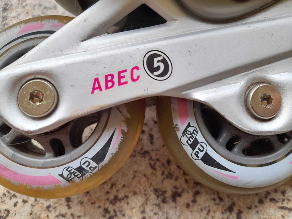 Patins em Linha Rosa tamanho ajustável 33-36