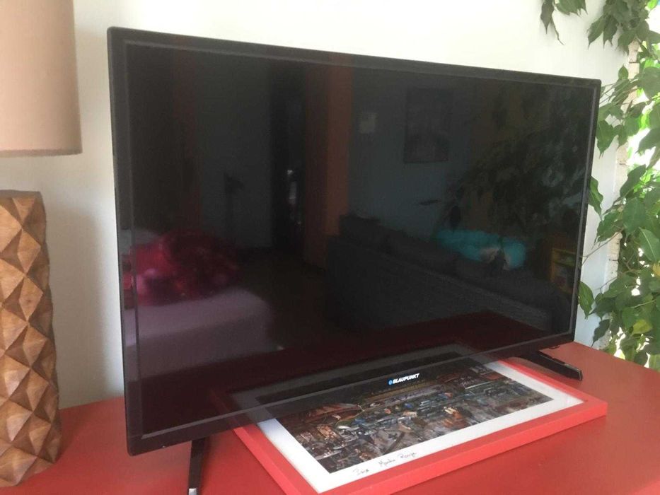TV Blaupunkt impecável