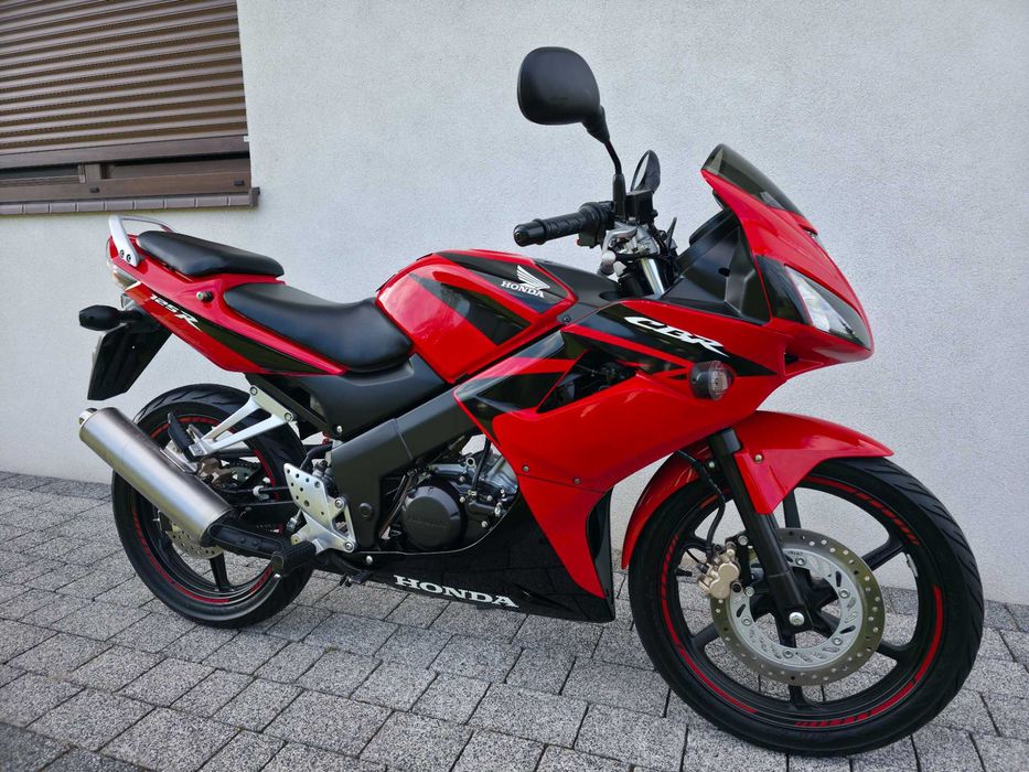 Honda CBR 125 R przebieg 4700KM! SUPER STAN z Niemiec yzf nsr