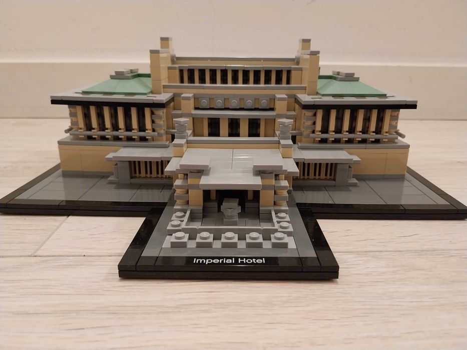 LEGO 21017 Architecture - Hotel Imperial