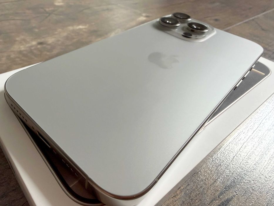iPhone 16 PRO MAX 256GB - Jak NOWY, bateria 97%, - ORYGINALNY komplet - TYTAN Naturalny