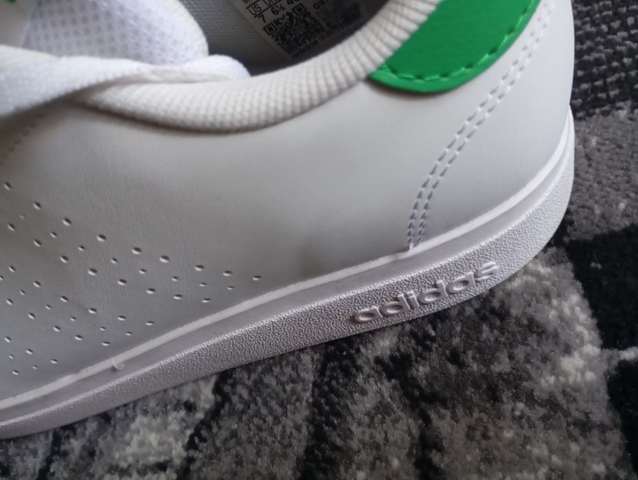 Białe buty damskie adidas Advantage 40