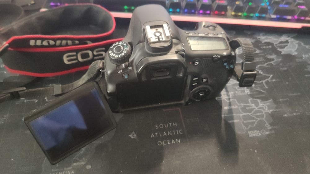 Câmera Fotográfica Canon 60D