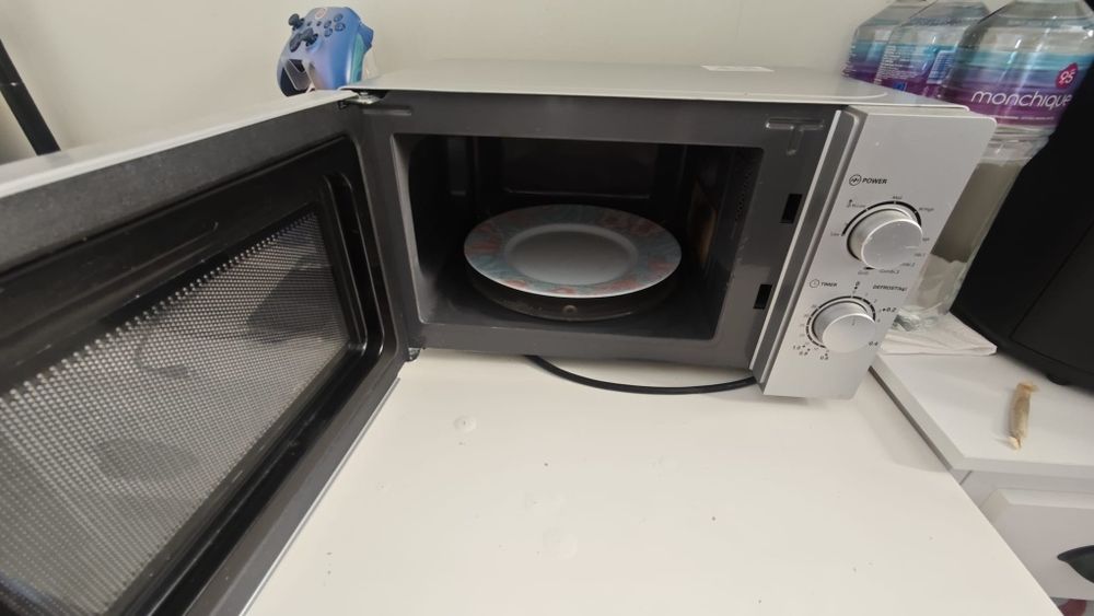 Micro-ondas  usado valor pode ser negociável