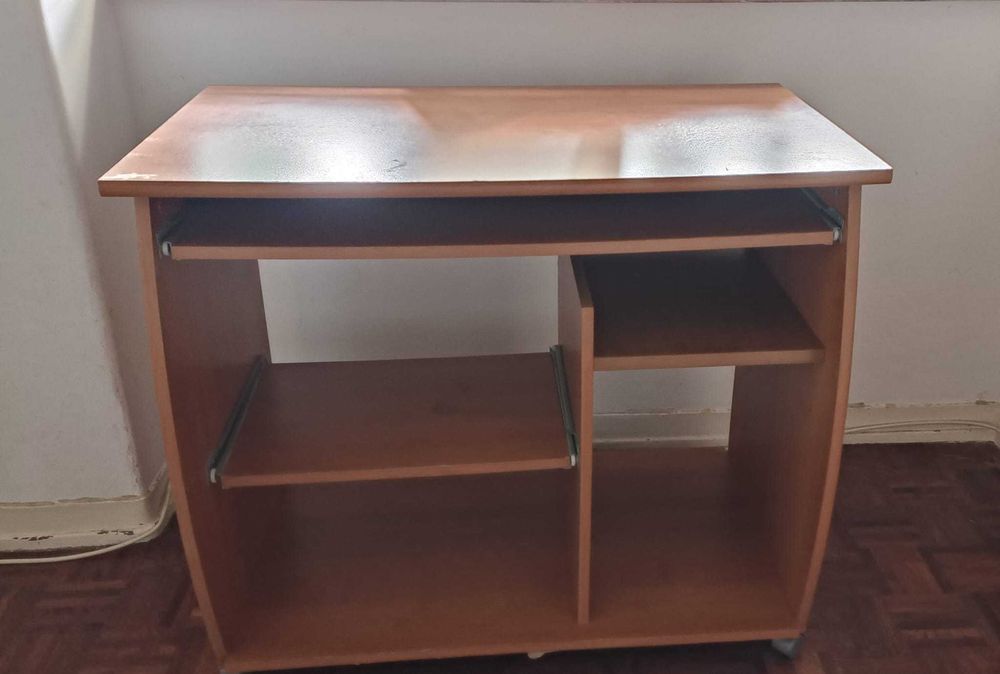 Wooden secretary with removable shelf for computer64585945612547120
