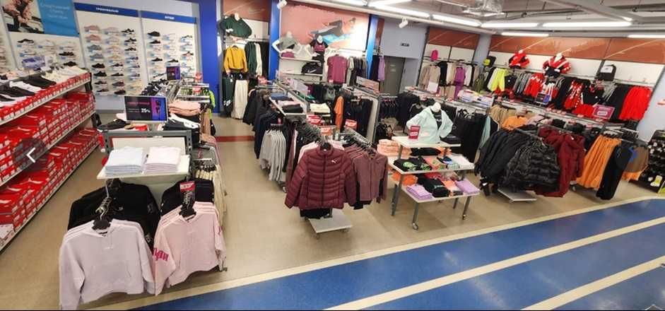 Продам торгове обладнання для магазину одягу б/у