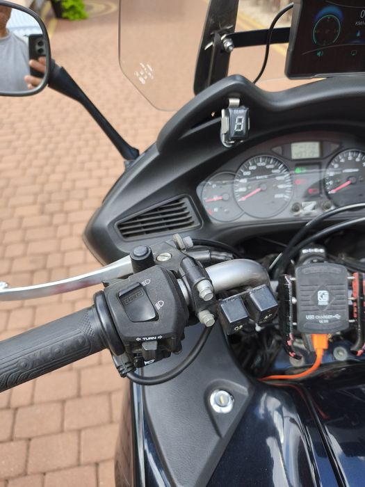 Honda  NT 700v Deauwille