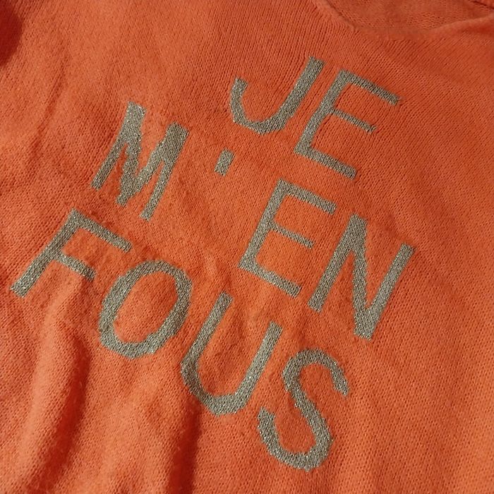 Długi, milusi sweter.