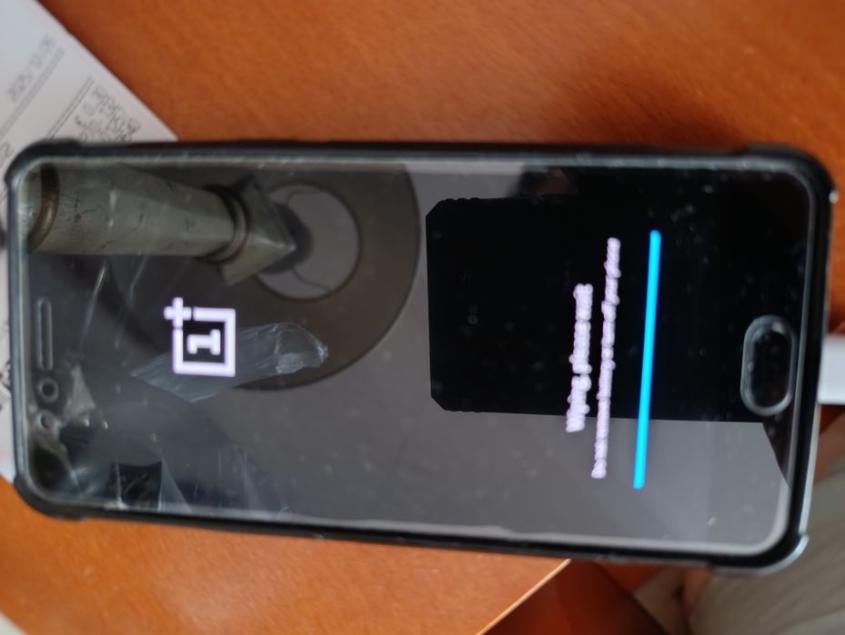 Vendo smartphone One plus 128 gigas Ron e 8 gigas Ran só 100€