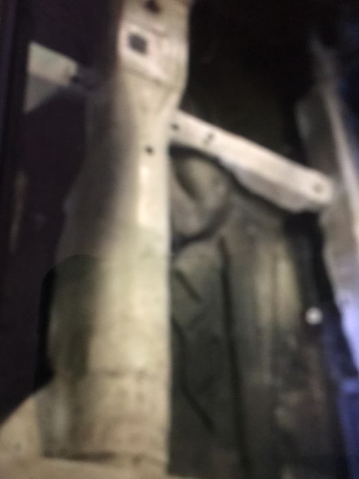 Мерседес 123   Обем 2,8 бензин