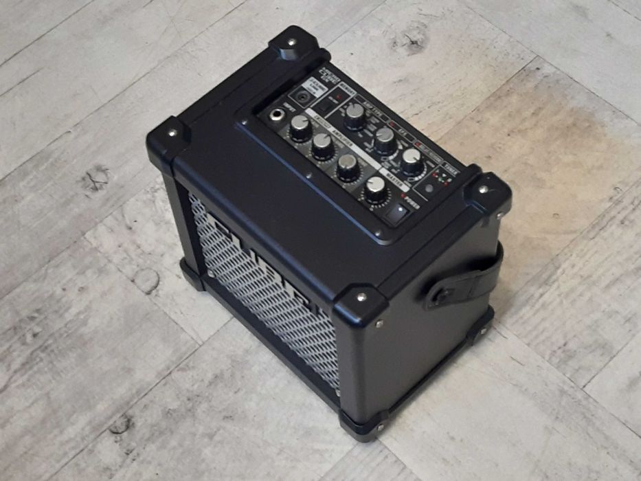 Super Wzmacniacz Roland  Micro Cube -efekty-przestery-wysyłka -zamiana