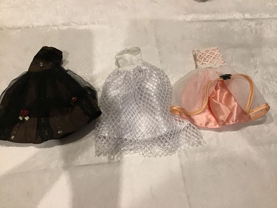3 przepiękne sukienki dla lalek Barbie