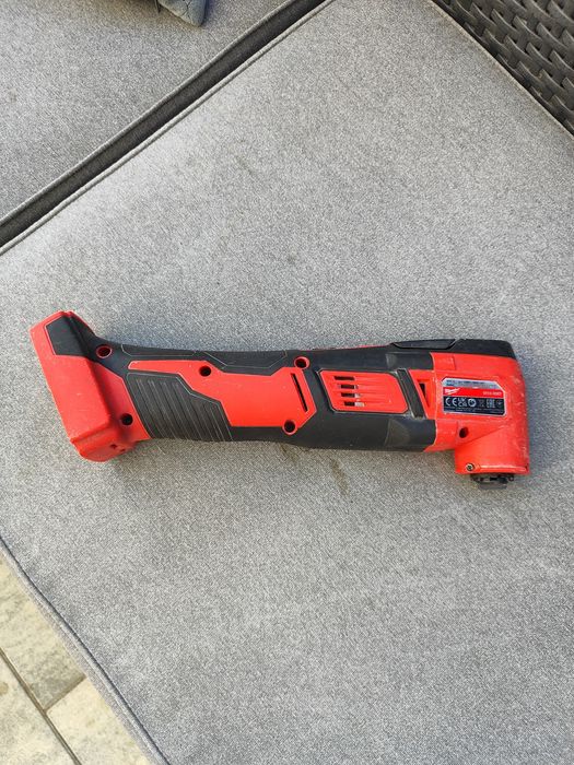 Urządzenie wielofunkcyjne/multitool Milwaukee M18, rok 2024
Rok produk