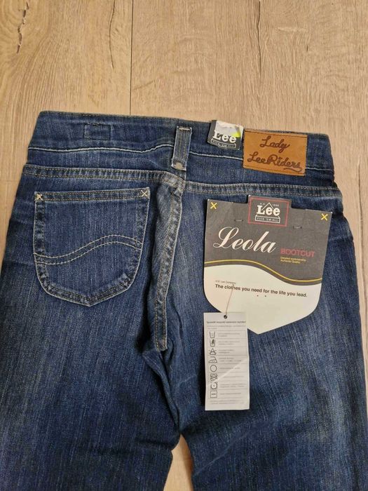 Nowe damskie spodnie jeansowe LEE Leola dzwony roz. W27 L33