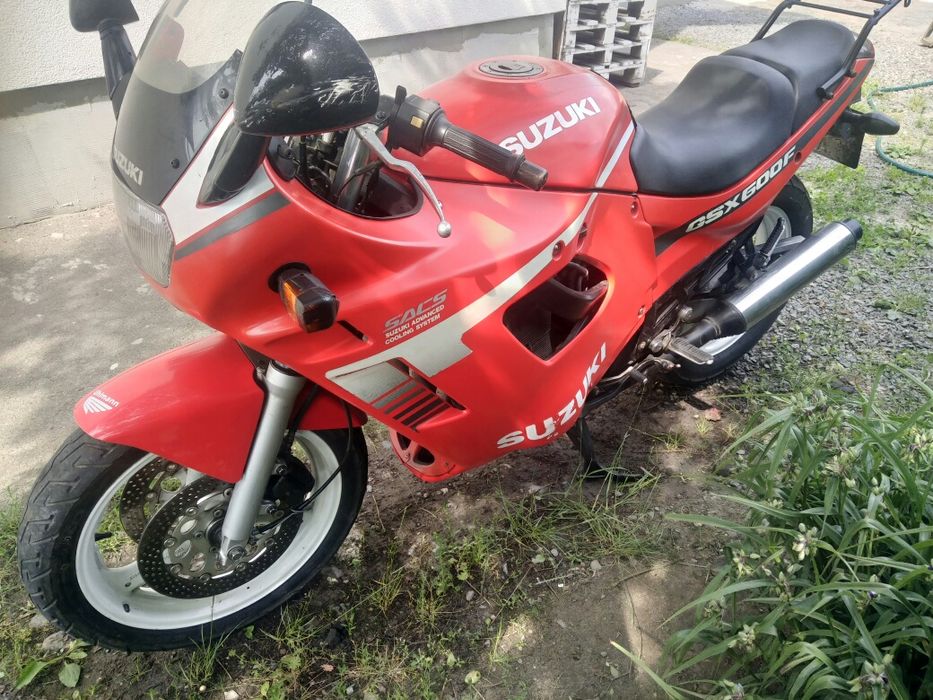 Мотоцикл Suzuki GSX600-F katana