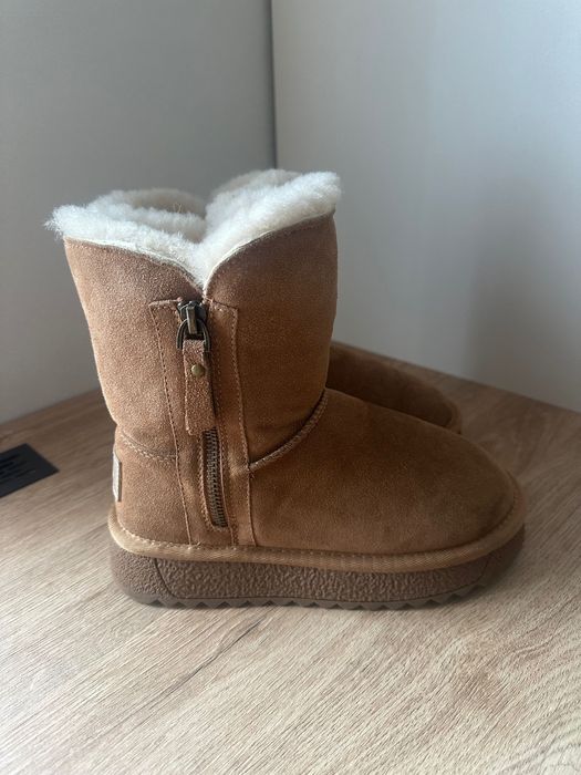 Угги для дівчинки