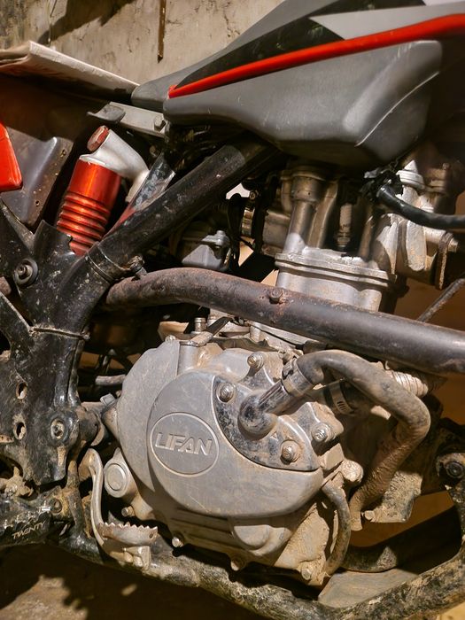 Vendo 250cc 4 tempos