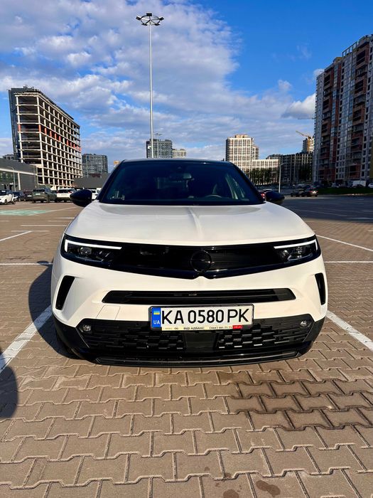 Продаю авто Opel Mokka 2023