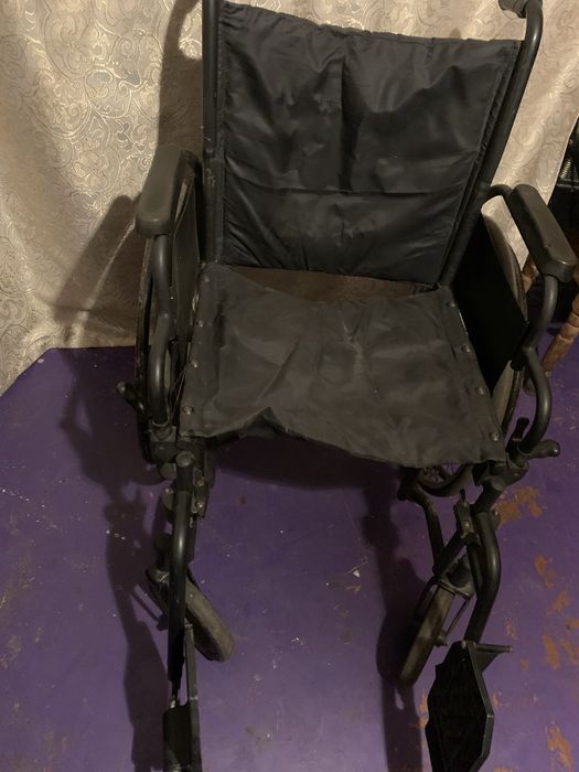 Коляска инвалидная