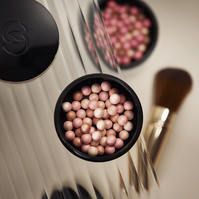 Pérolas Bronzing com Sérum Giordani Gold

Pérolas Bronzin