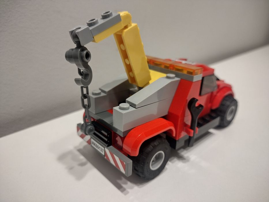 LEGO 60137 City - Tow Truck Trouble #3